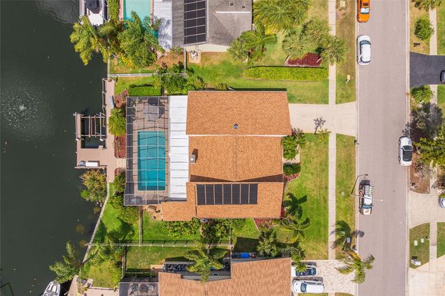 6104 SCHOONER WAY, Tampa, FL 33615