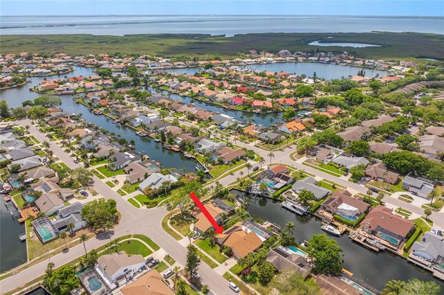 6104 SCHOONER WAY, Tampa, FL 33615