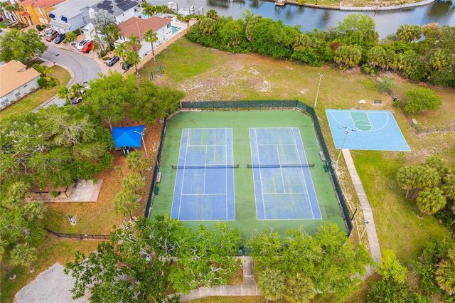 6104 SCHOONER WAY, Tampa, FL 33615