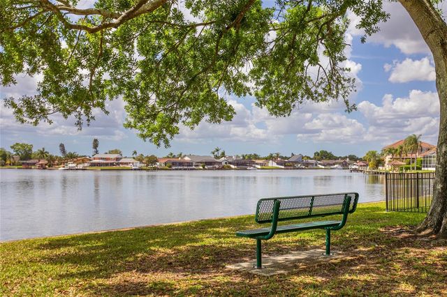 6104 SCHOONER WAY, Tampa, FL 33615