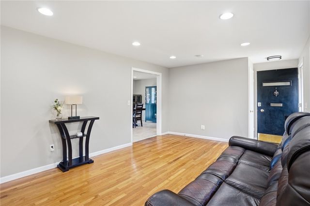 187 Maplewood Drive, East Greenwich, RI 02818