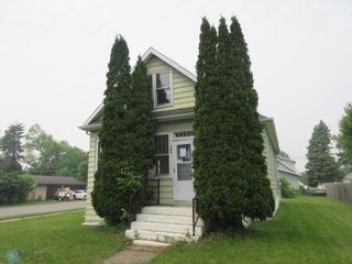 202 4th Street NE, Dilworth, MN 56529