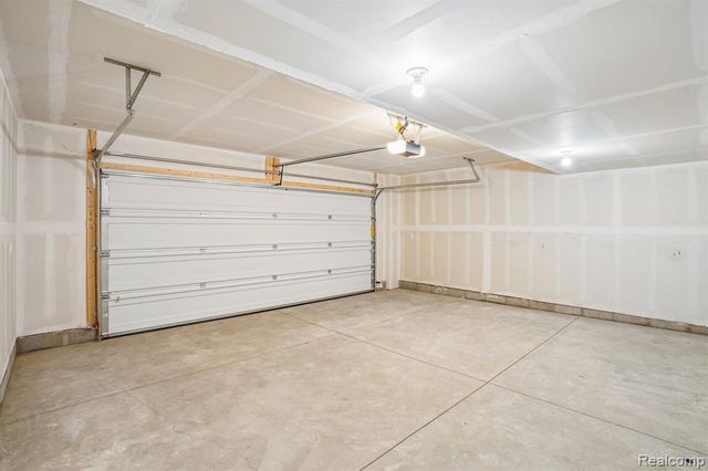 25429 Orwell Street, Novi, MI 48375