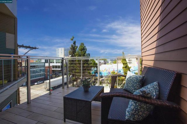 410 Webster St 5, Oakland, CA 94607