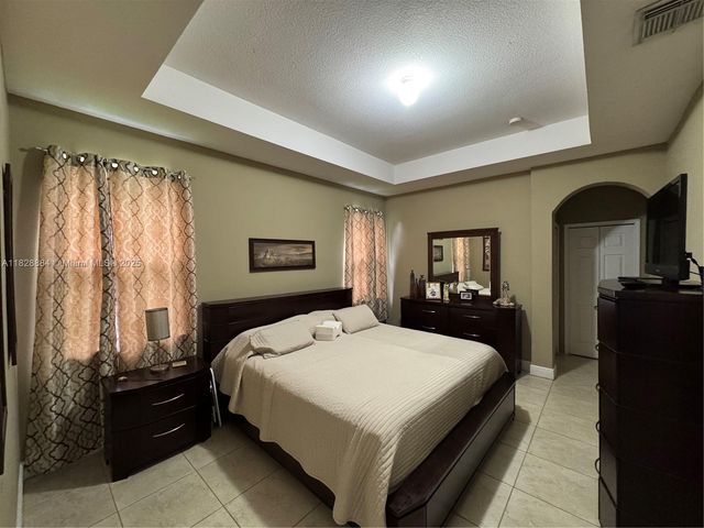 20233 SW 128th Pl, Miami, FL 33177