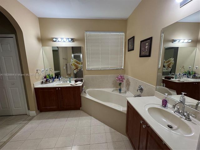 20233 SW 128th Pl, Miami, FL 33177