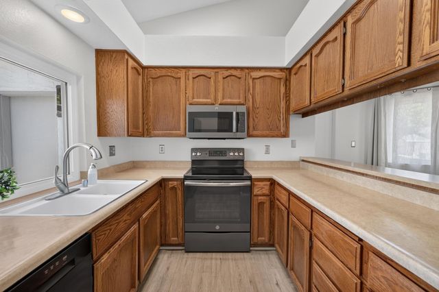 4617 Satinwood Way, Sacramento, CA 95842