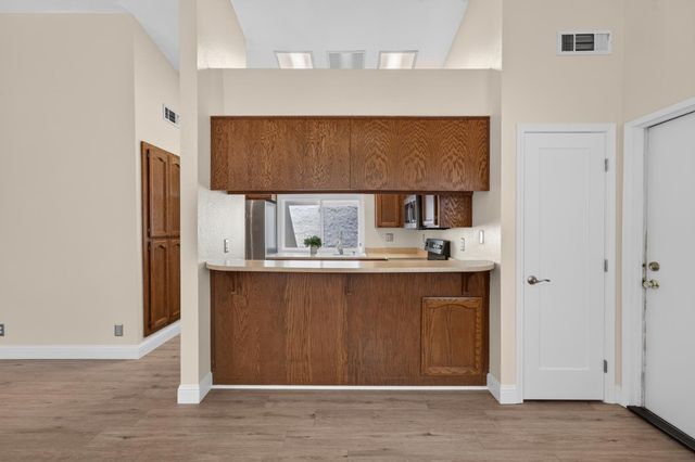 4617 Satinwood Way, Sacramento, CA 95842