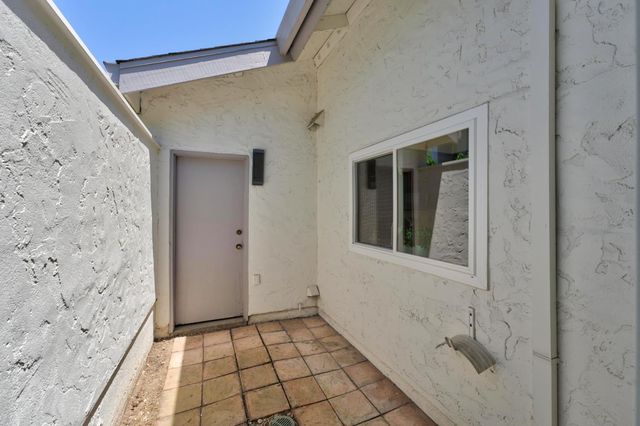4617 Satinwood Way, Sacramento, CA 95842