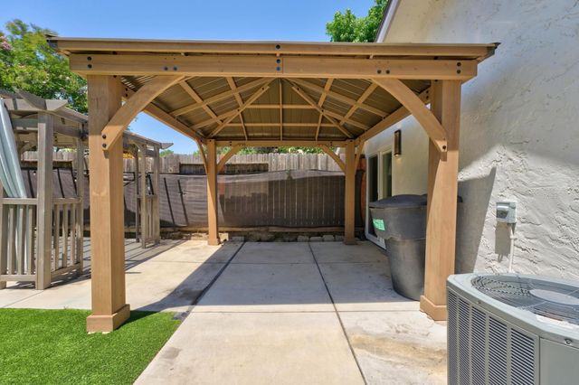 4617 Satinwood Way, Sacramento, CA 95842