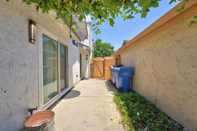 4617 Satinwood Way, Sacramento, CA 95842