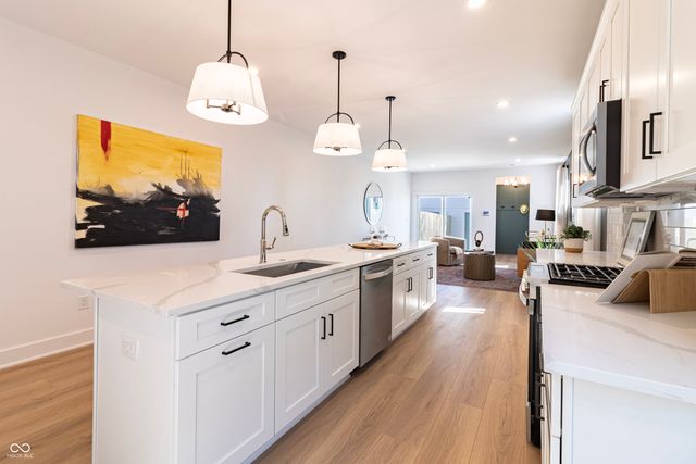 2051 Columbia Avenue, Indianapolis, IN 46202