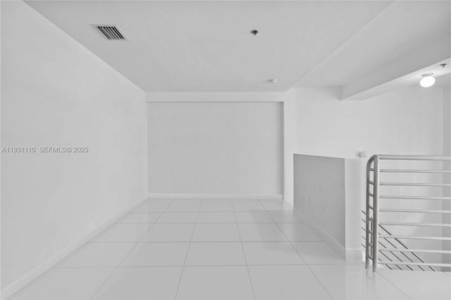 6362 Collins Ave 517, Miami Beach, FL 33141