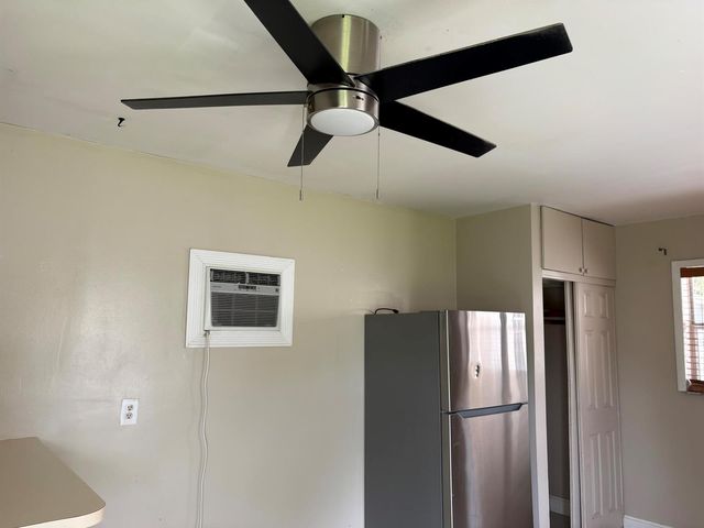 706 Glenn Parkway Rear, Hollywood, FL 33021