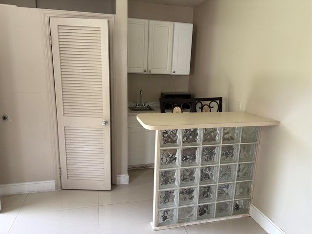 706 Glenn Parkway Rear, Hollywood, FL 33021