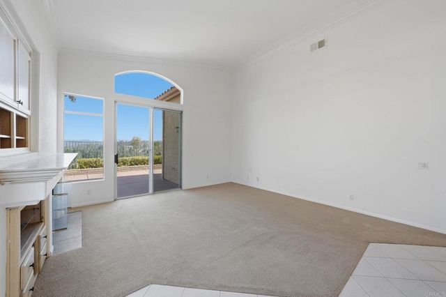 810 Calle Montera, Escondido, CA 92025