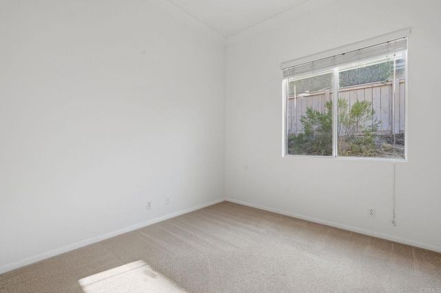 810 Calle Montera, Escondido, CA 92025