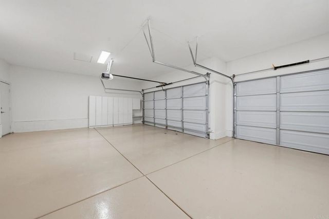 810 Calle Montera, Escondido, CA 92025