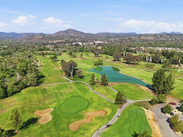 810 Calle Montera, Escondido, CA 92025