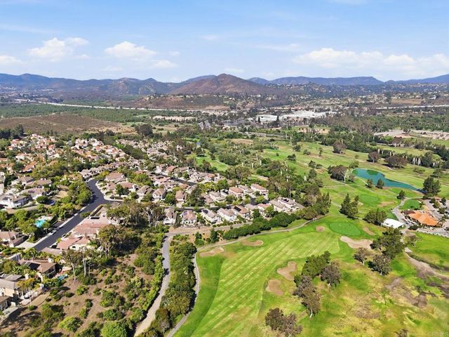 810 Calle Montera, Escondido, CA 92025