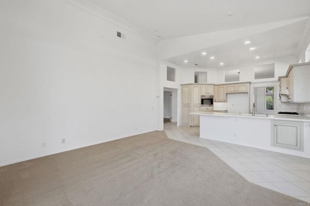 810 Calle Montera, Escondido, CA 92025
