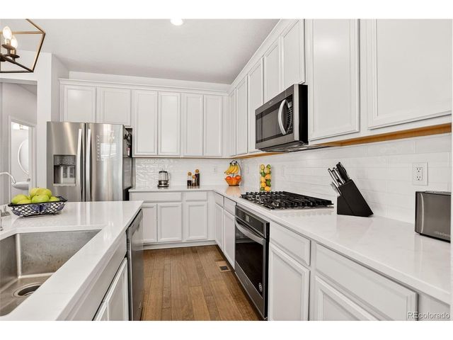 7184 Othello St, Castle Pines, CO 80108