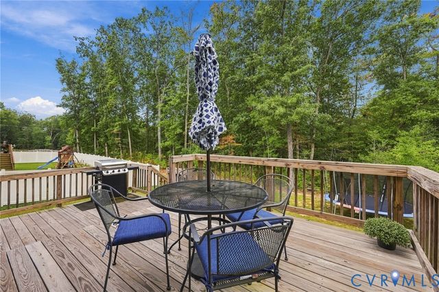 8724 Kingsland Park Dr, North Chesterfield, VA 23237
