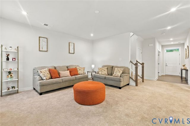 8724 Kingsland Park Dr, North Chesterfield, VA 23237