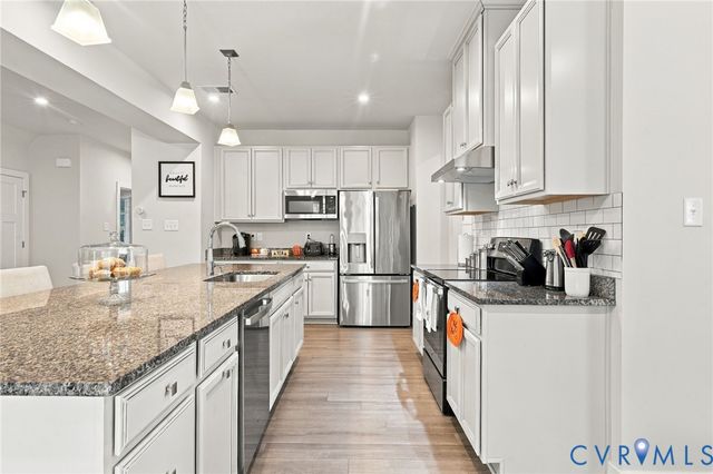 8724 Kingsland Park Dr, North Chesterfield, VA 23237