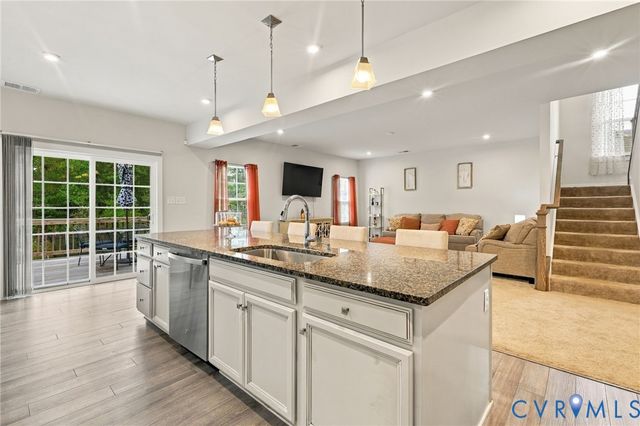8724 Kingsland Park Dr, North Chesterfield, VA 23237