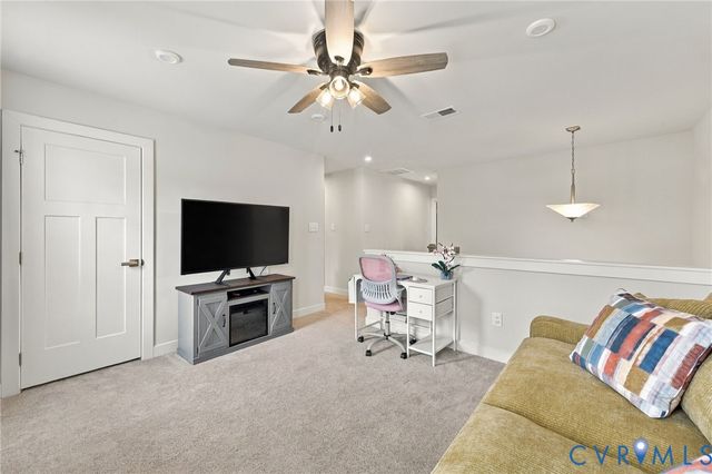 8724 Kingsland Park Dr, North Chesterfield, VA 23237