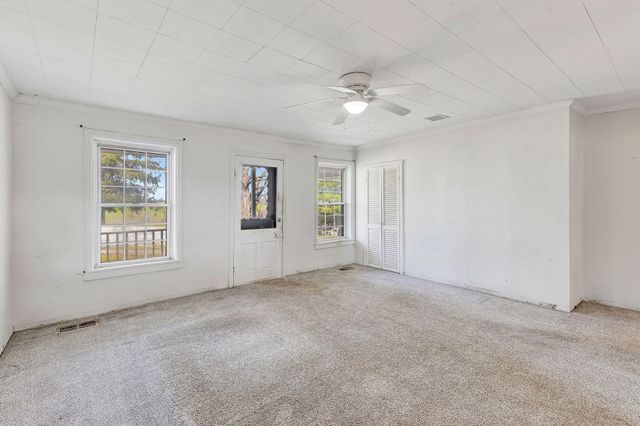 1030 Bannister Pike, Dry Ridge, KY 41035