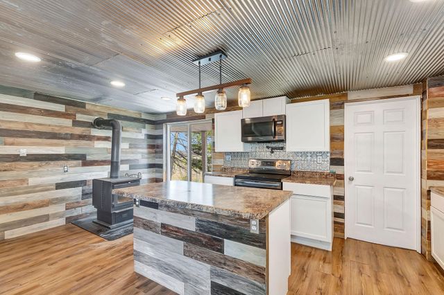 1030 Bannister Pike, Dry Ridge, KY 41035