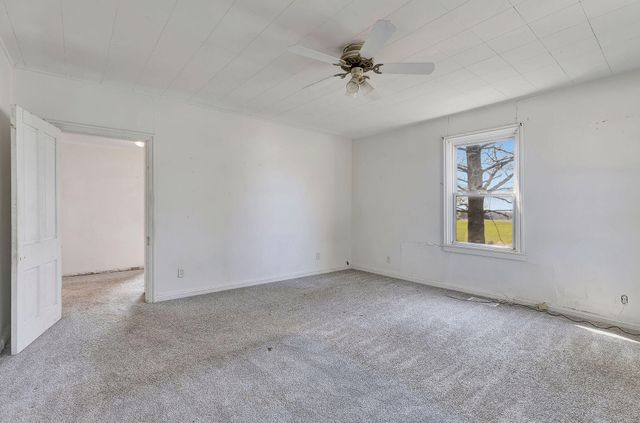 1030 Bannister Pike, Dry Ridge, KY 41035