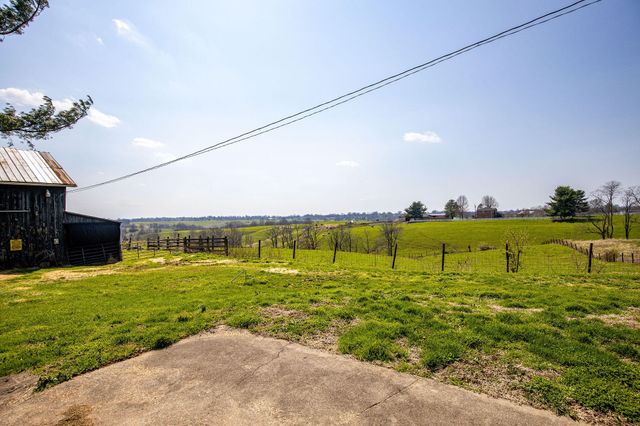 1030 Bannister Pike, Dry Ridge, KY 41035