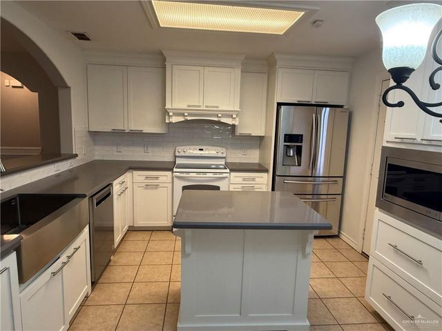 3836 Frontier Drive, Edinburg, TX 78539