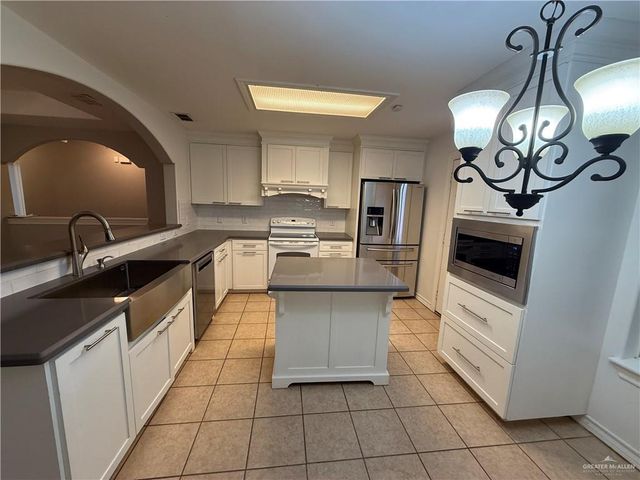 3836 Frontier Drive, Edinburg, TX 78539