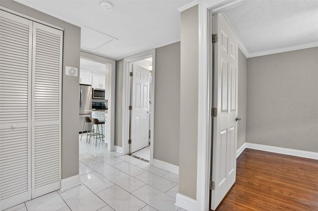 2810 SANDERS DRIVE, Tampa, FL 33611