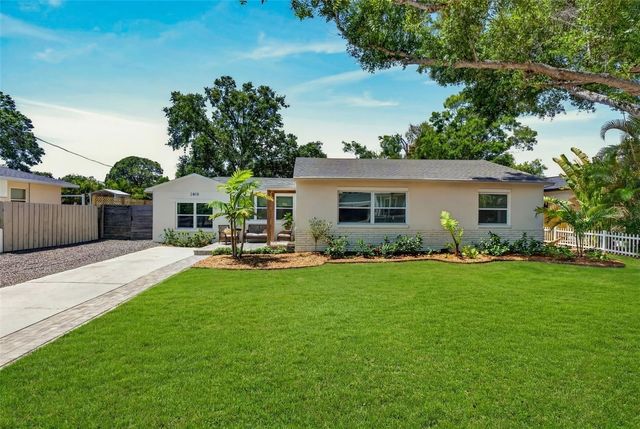 2810 SANDERS DRIVE, Tampa, FL 33611