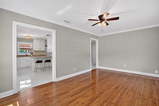 2810 SANDERS DRIVE, Tampa, FL 33611