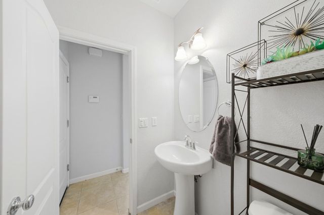 698 Equinox Loop, Lincoln, CA 95648
