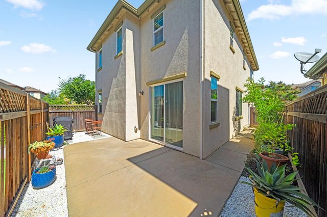 698 Equinox Loop, Lincoln, CA 95648