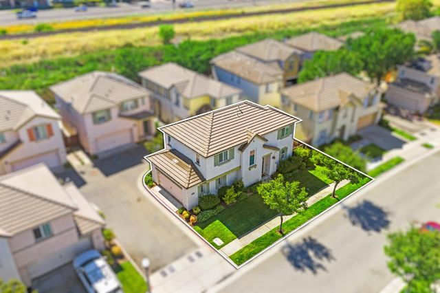 698 Equinox Loop, Lincoln, CA 95648