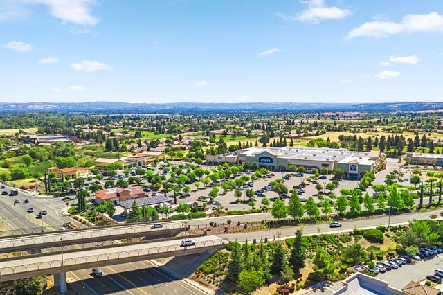 698 Equinox Loop, Lincoln, CA 95648