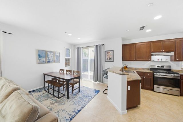 698 Equinox Loop, Lincoln, CA 95648