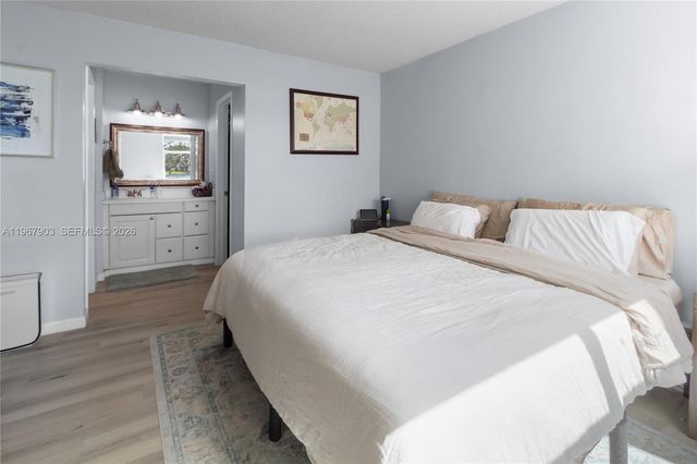 9440 Tangerine Pl 202, Davie, FL 33324