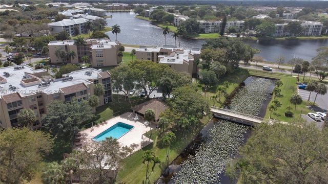 9440 Tangerine Pl 202, Davie, FL 33324