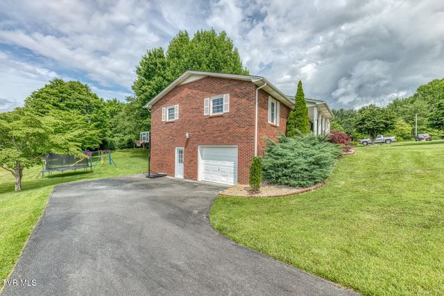 111 Margo Drive, Johnson City, TN 37601