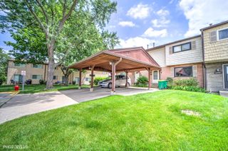 1773 SHOSHONEE Trail 1773, Wheeling, IL 60090