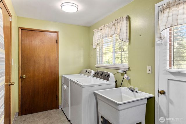 2011 87th Avenue Ct E, Edgewood, WA 98371
